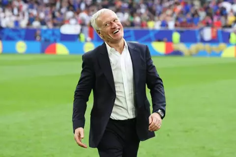 ديشامب: نحن بحاجة إلى القتال من أجل التأهل.. ورابيو يجري الفحص الطبي في ميلان